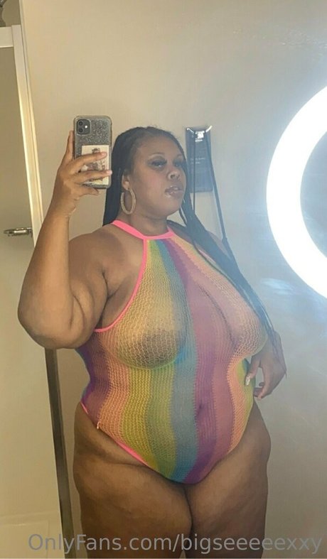 Foto di nudo di fuga di OnlyFans di Bigseeeeexxy