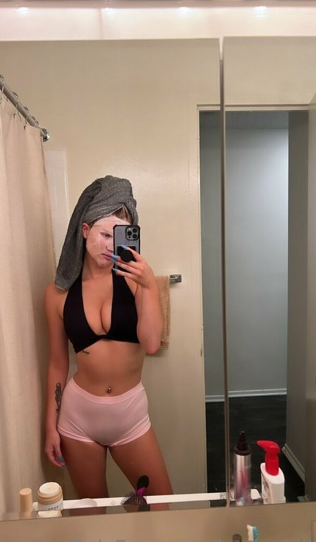Foto di nudo di fuga di OnlyFans di Kaylee