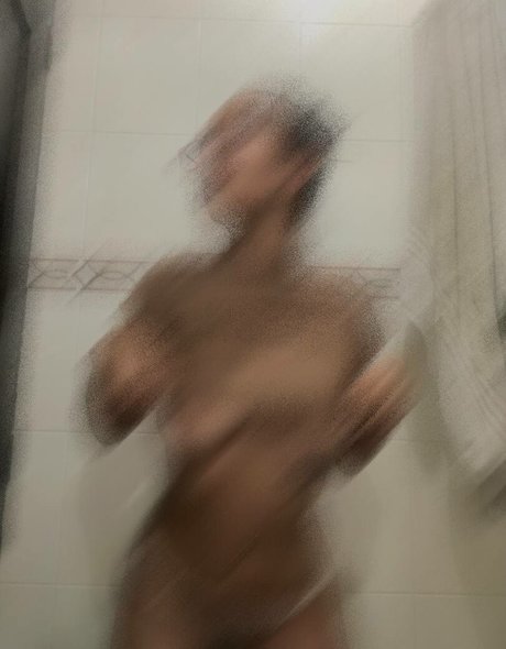Foto di nudo di fuga di OnlyFans di Manuela Valenzuelaaa