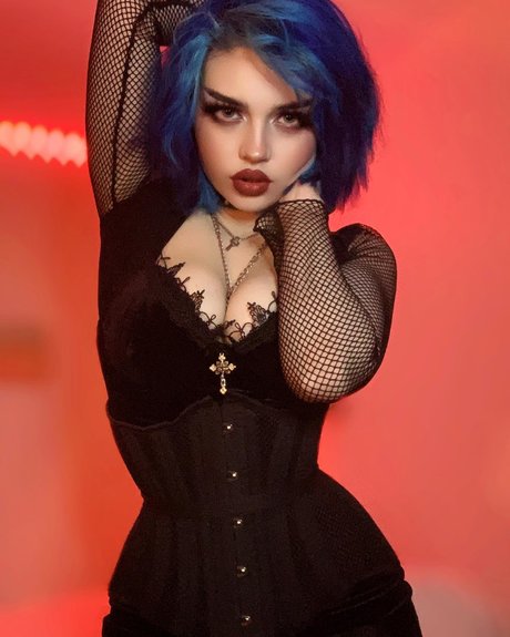 Queen Nephilim