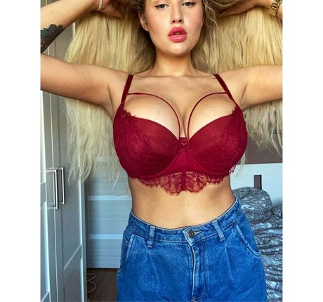 Foto di nudo di fuga di OnlyFans di Merelin