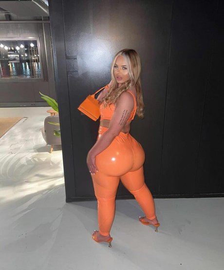 Foto di nudo di fuga di OnlyFans di Esmee Dream