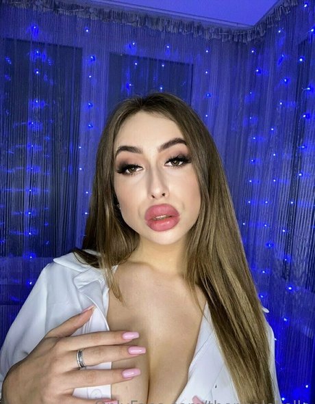 Foto di nudo di fuga di OnlyFans di Ricole Kelle