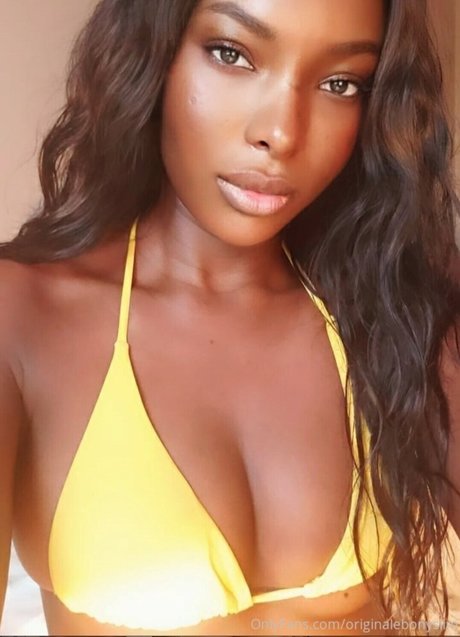 Foto di nudo di fuga di OnlyFans di Original Ebony Slim