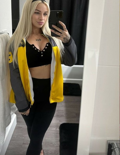 Foto di nudo di fuga di OnlyFans di Lindseyparanormal