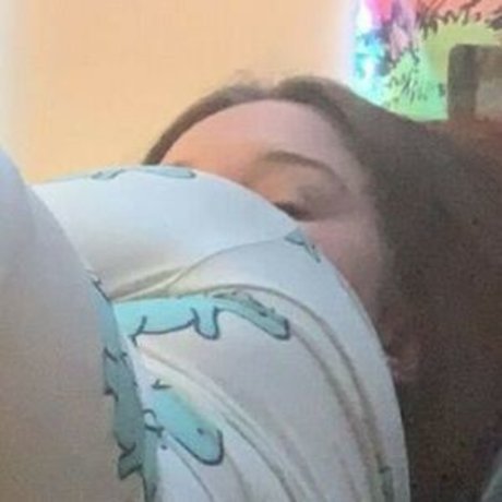 Foto di nudo di fuga di OnlyFans di Lilajade