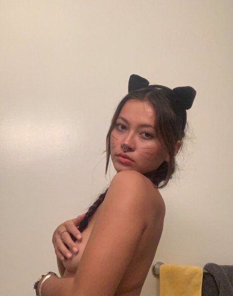 Foto di nudo di fuga di OnlyFans di Ainaloves