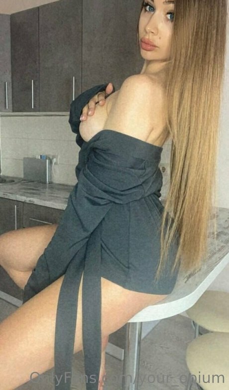 Foto di nudo di fuga di OnlyFans di Youropium