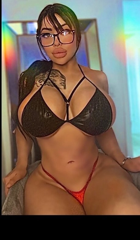 Foto di nudo di fuga di OnlyFans di Psychobarbietm