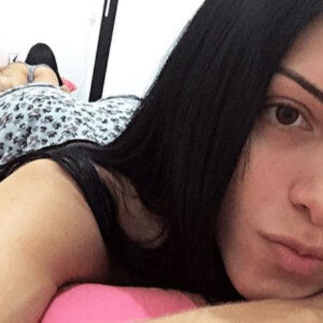 Foto di nudo di fuga di OnlyFans di Milena Albuquerque
