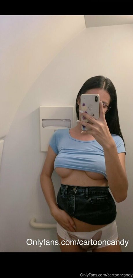 Foto di nudo di fuga di OnlyFans di Cartooncandy