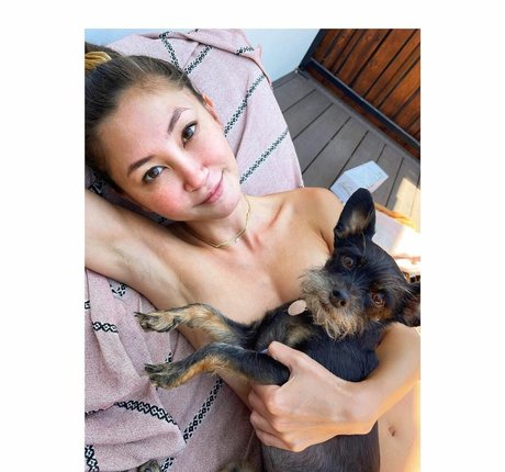 Foto di nudo di fuga di OnlyFans di Kimiko Glenn