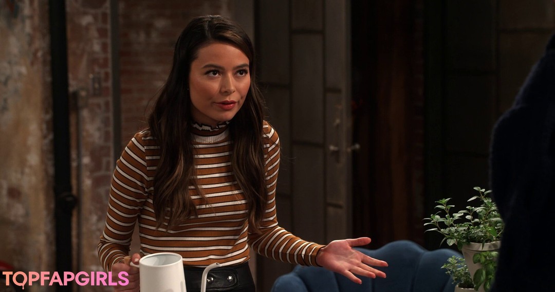 Foto di nudo di fuga di OnlyFans di Miranda Cosgrove #127 Foto di nudo di fuga di OnlyFans di Miranda Cosgrove #127