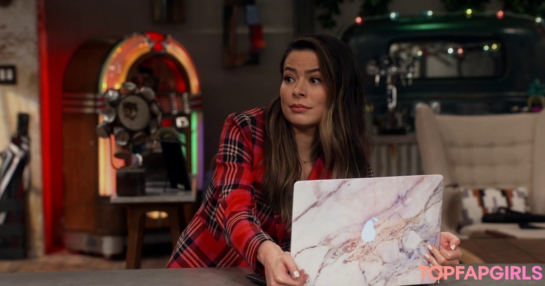 Foto di nudo di fuga di OnlyFans di Miranda Cosgrove #128 Foto di nudo di fuga di OnlyFans di Miranda Cosgrove #128