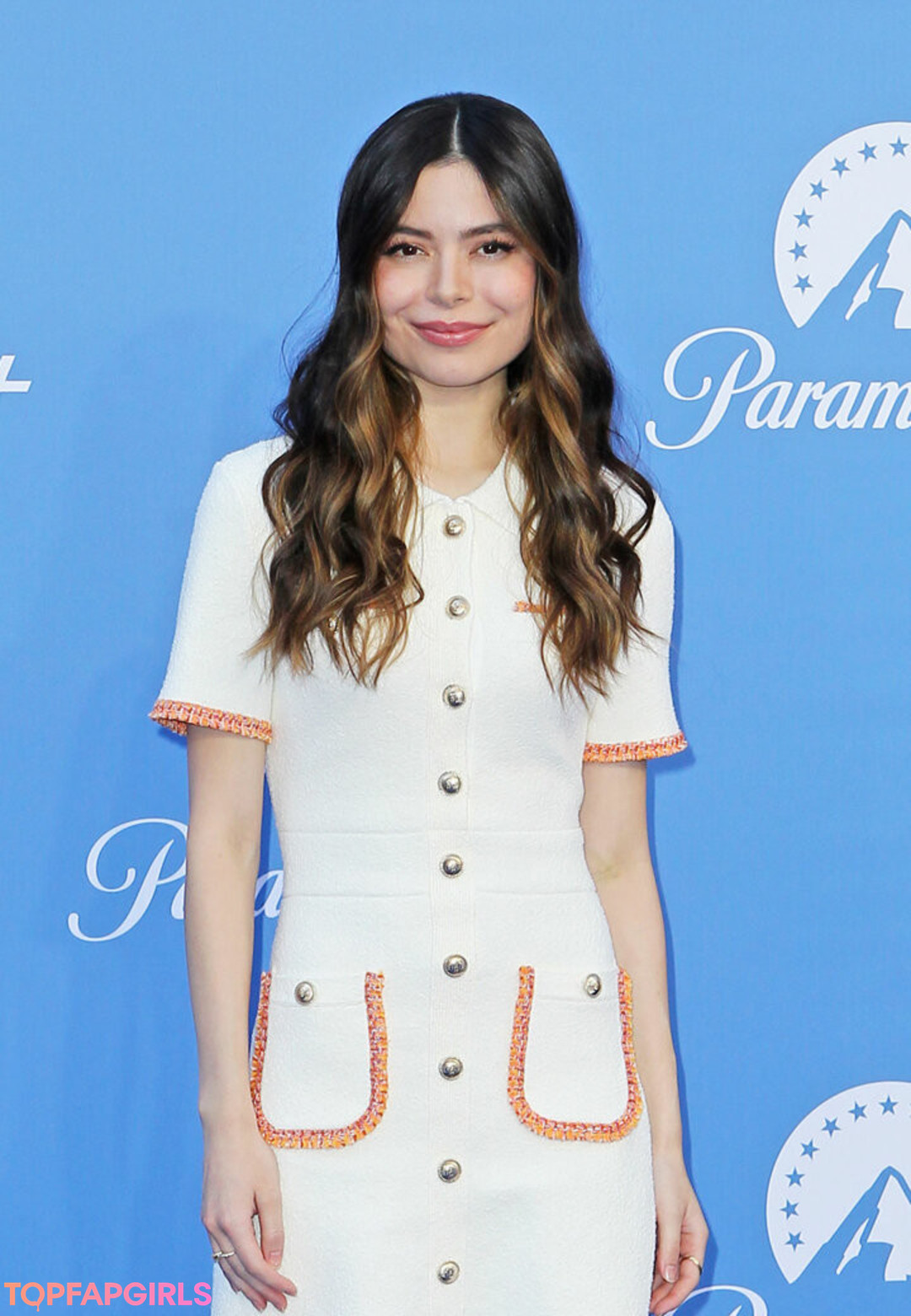 Foto di nudo di fuga di OnlyFans di Miranda Cosgrove #150 Foto di nudo di fuga di OnlyFans di Miranda Cosgrove #150