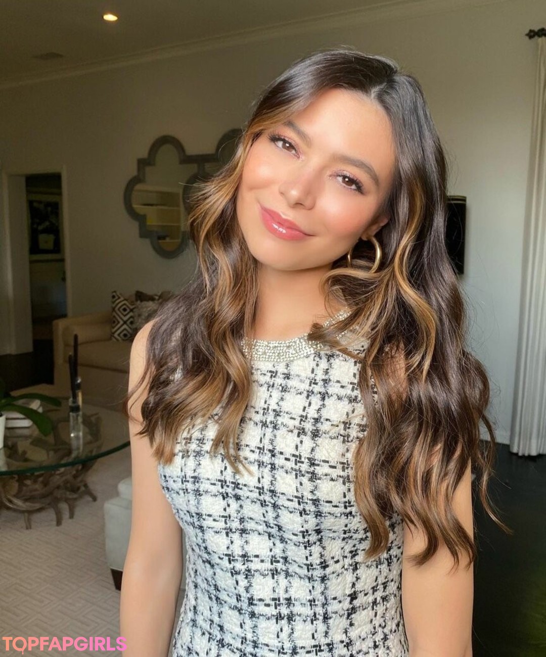 Foto di nudo di fuga di OnlyFans di Miranda Cosgrove #164 Foto di nudo di fuga di OnlyFans di Miranda Cosgrove #164