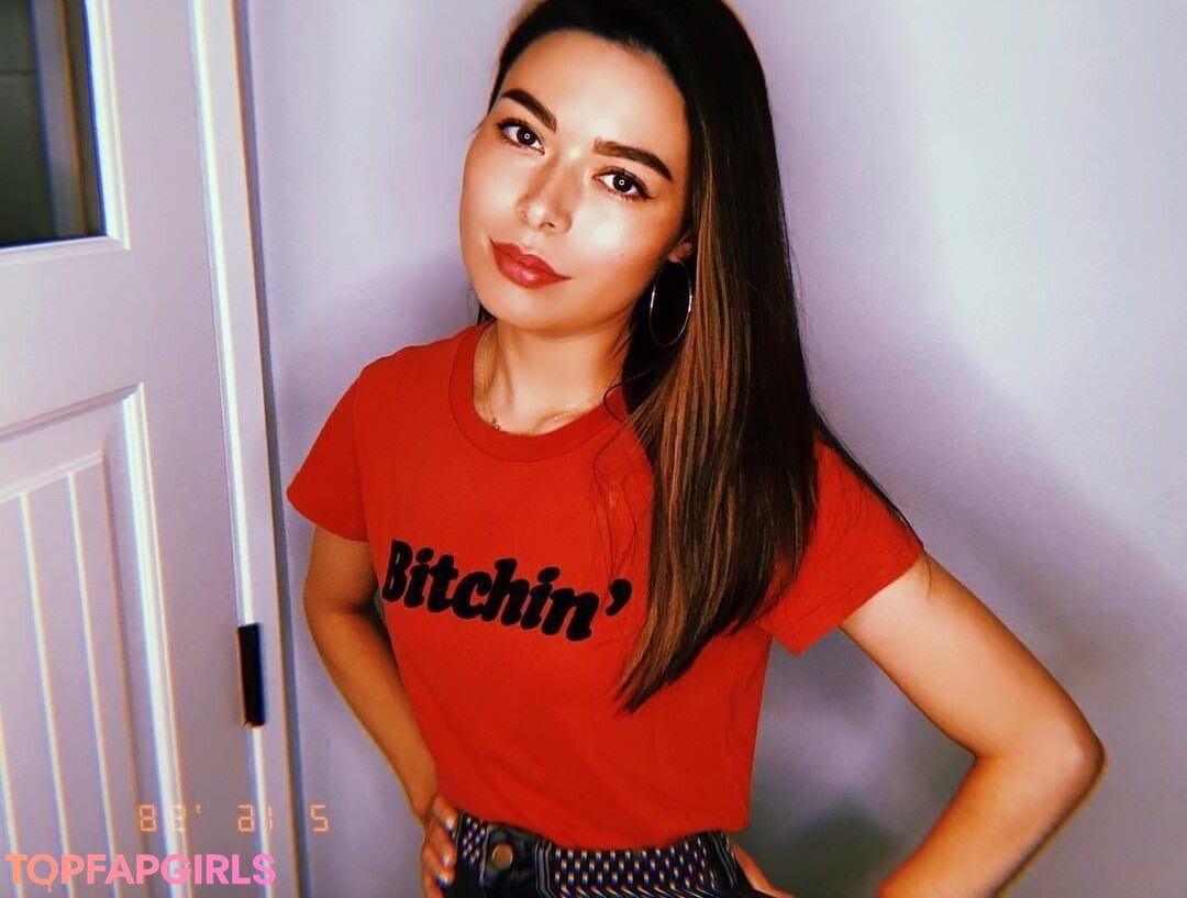 Foto di nudo di fuga di OnlyFans di Miranda Cosgrove #67 Foto di nudo di fuga di OnlyFans di Miranda Cosgrove #67