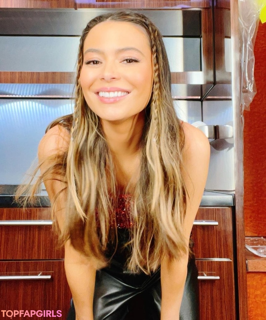 Foto di nudo di fuga di OnlyFans di Miranda Cosgrove #75 Foto di nudo di fuga di OnlyFans di Miranda Cosgrove #75