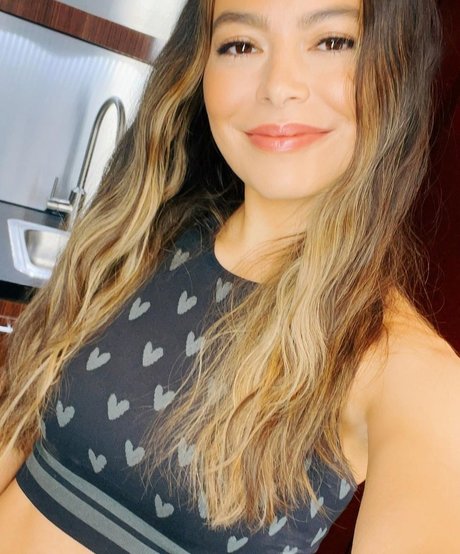 Miranda Cosgrove