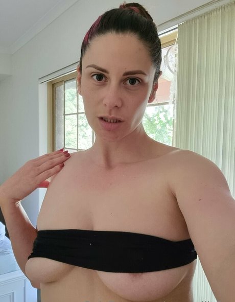 Foto di nudo di fuga di OnlyFans di Aussielilyfox