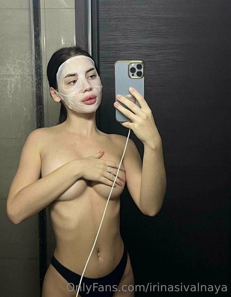 Foto di nudo di fuga di OnlyFans di Irinasivalnaya
