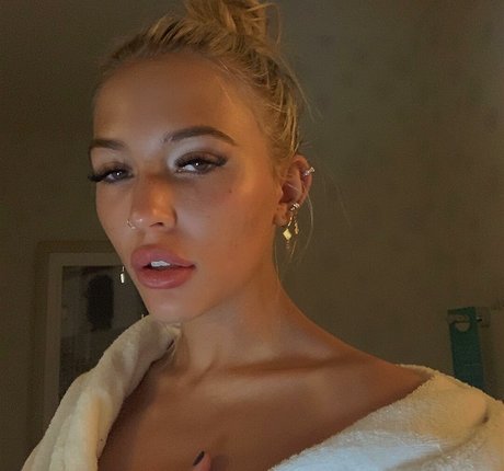 Lennon Stella