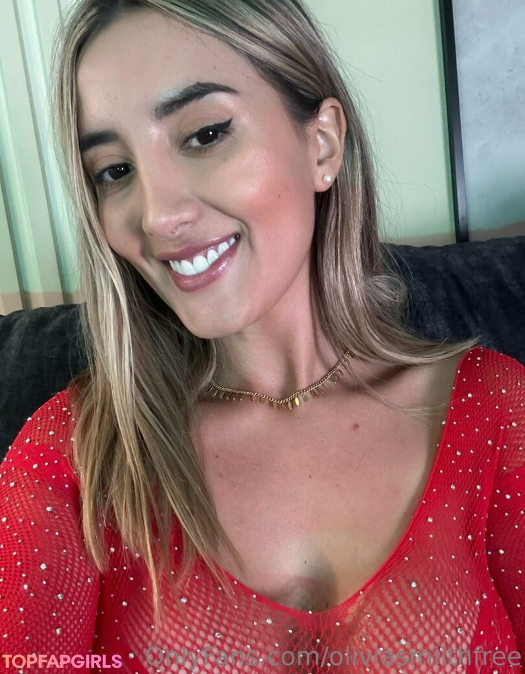 Foto di nudo di fuga di OnlyFans di Oliviasmiithfree #66 Foto di nudo di fuga di OnlyFans di Oliviasmiithfree #66