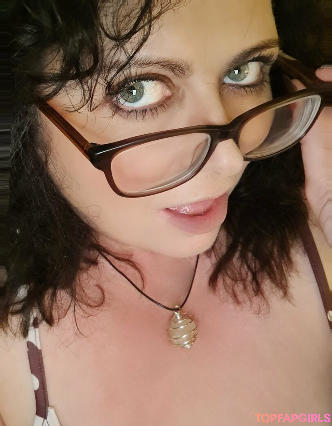 Foto di nudo di fuga di OnlyFans di Maturebustymom #85 Foto di nudo di fuga di OnlyFans di Maturebustymom #85