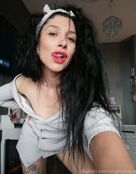 Naughtydonna