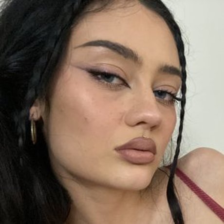 Foto di nudo di fuga di OnlyFans di Madylina