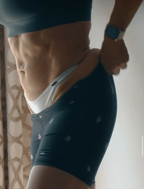 Foto di nudo di fuga di OnlyFans di Paige Hathaway
