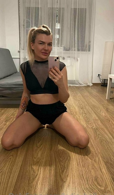 Foto di nudo di fuga di OnlyFans di Thehottestmom