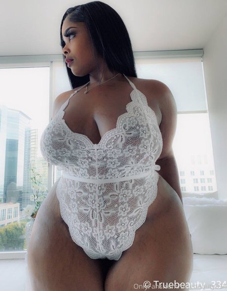 Foto di nudo di fuga di OnlyFans di Truebeauty334