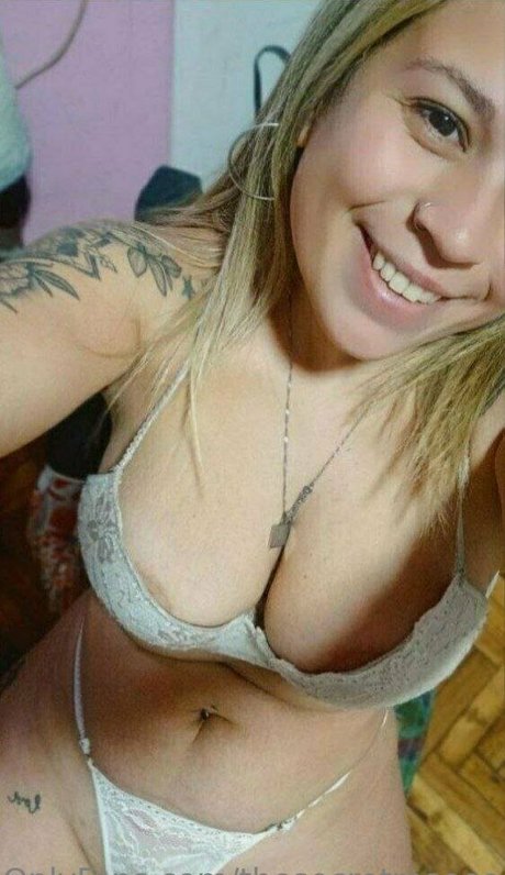 Foto di nudo di fuga di OnlyFans di Thesecretroseee