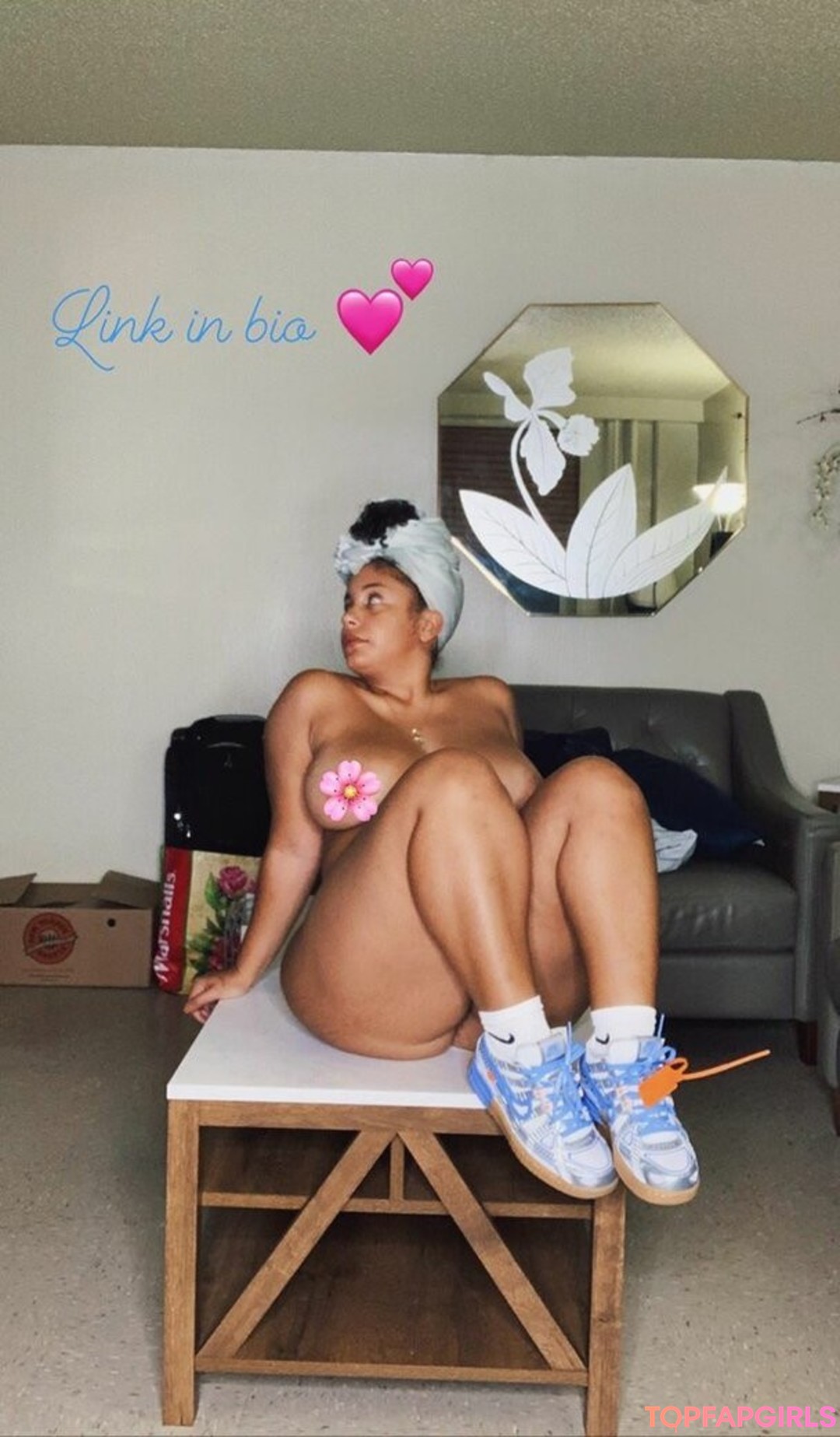 Foto di nudo di fuga di OnlyFans di Scarletcas #2 Foto di nudo di fuga di OnlyFans di Scarletcas #2