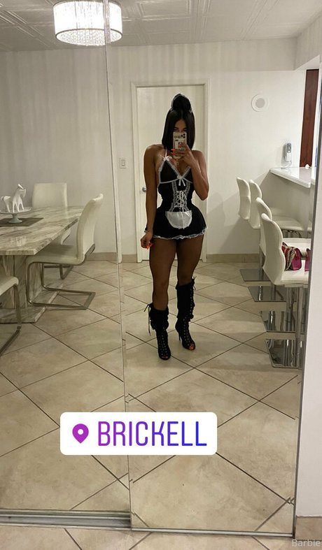 Foto di nudo di fuga di OnlyFans di Aleira Avendano