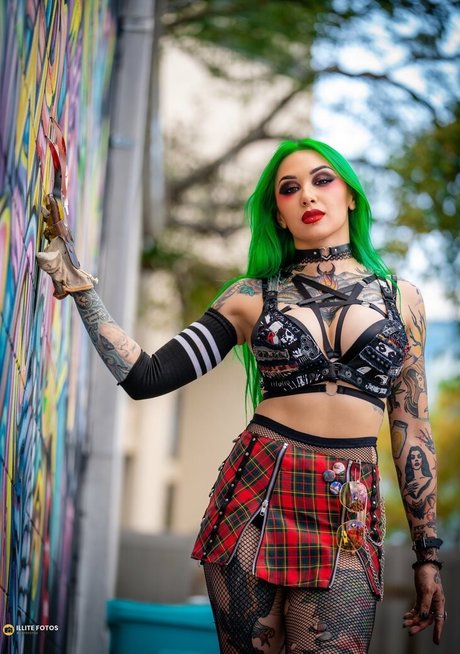 Wwe Shotzi