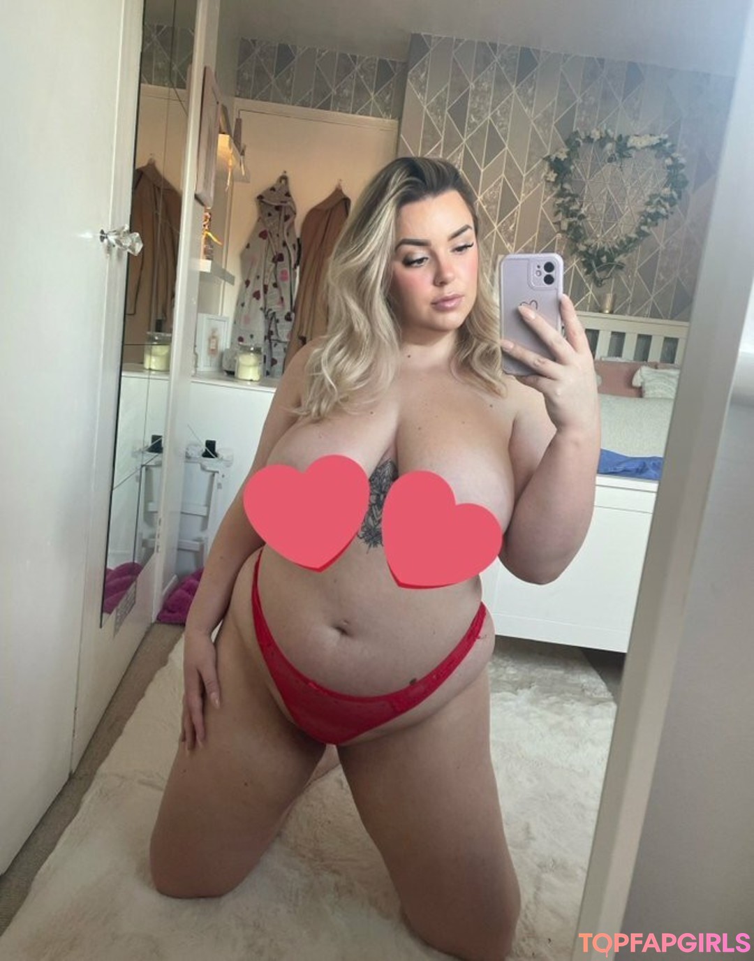 Foto di nudo di fuga di OnlyFans di Curvygirllou #14 Foto di nudo di fuga di OnlyFans di Curvygirllou #14