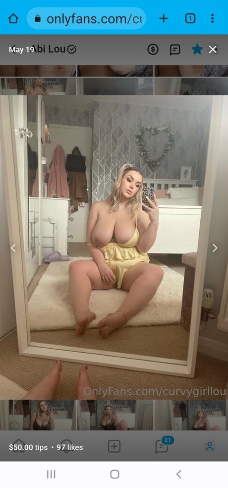 Foto di nudo di fuga di OnlyFans di Curvygirllou