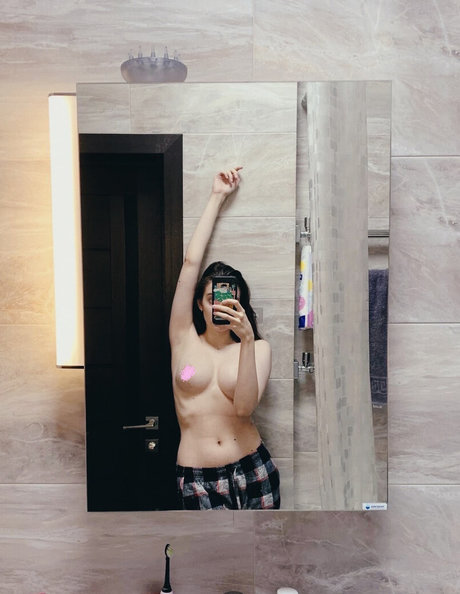 Foto di nudo di fuga di OnlyFans di Summermur