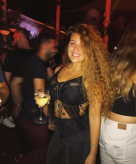 Foto di nudo di fuga di OnlyFans di Shelley Rosenfeld