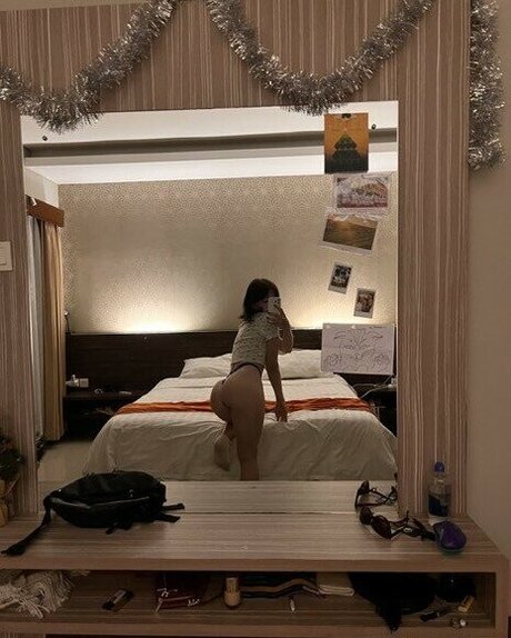 Foto di nudo di fuga di OnlyFans di Storyri