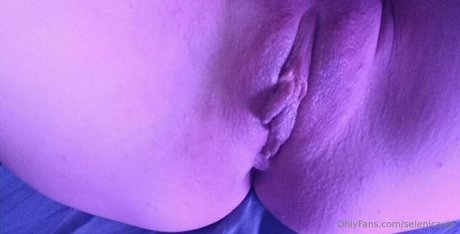 Foto di nudo di fuga di OnlyFans di Selenicavip