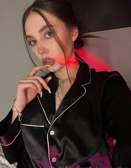 Foto di nudo di fuga di OnlyFans di Camidiva