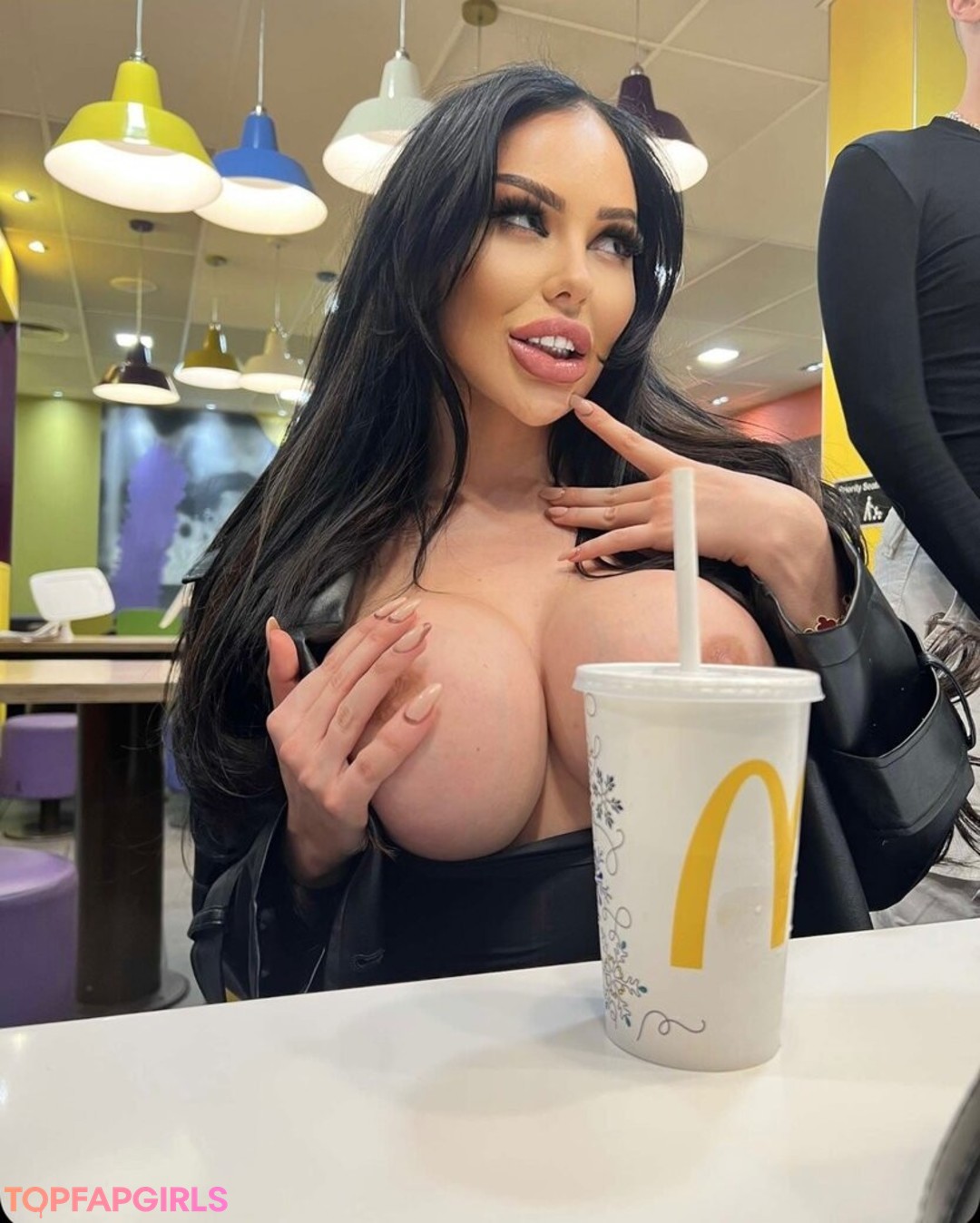Foto di nudo di fuga di OnlyFans di Paris Milan #24 Foto di nudo di fuga di OnlyFans di Paris Milan #24