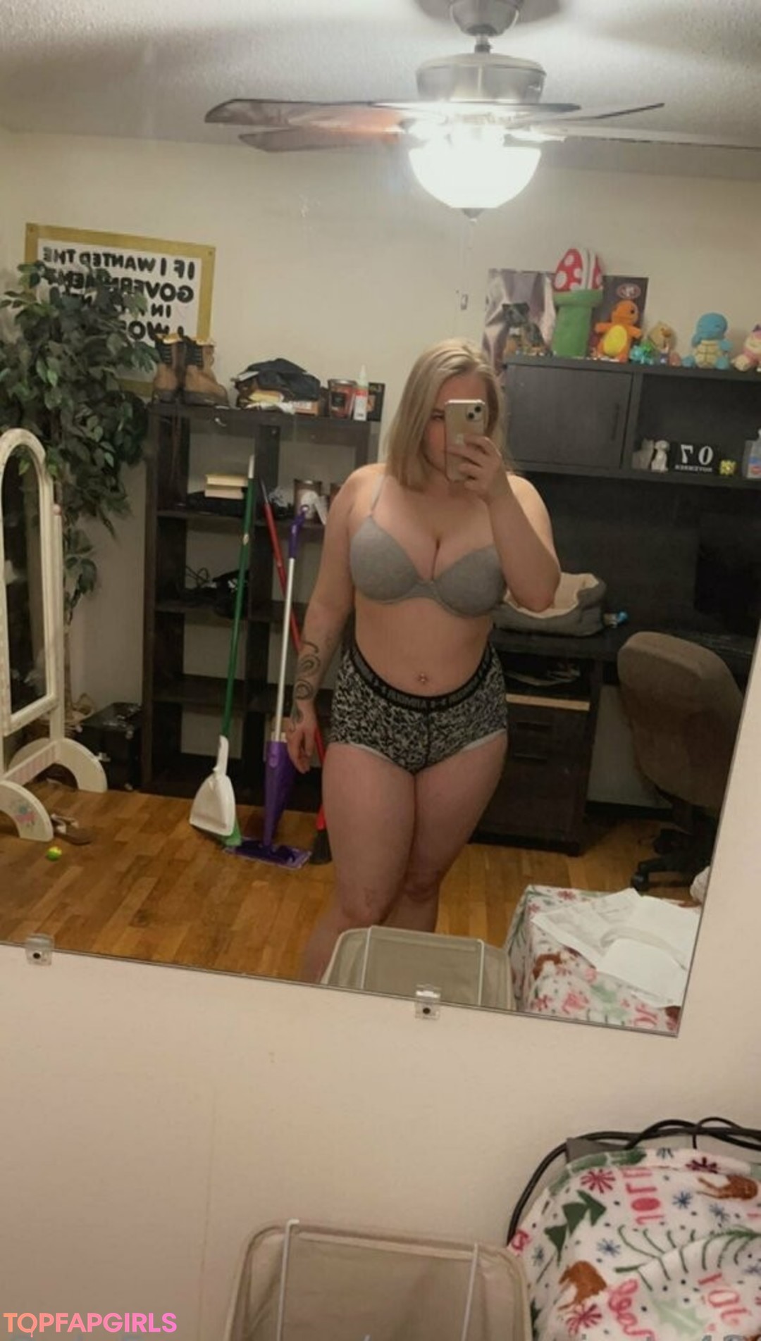 Foto di nudo di fuga di OnlyFans di Mommyjorts420 #62 Foto di nudo di fuga di OnlyFans di Mommyjorts420 #62