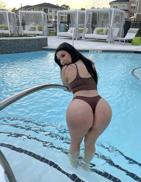 Foto di nudo di fuga di OnlyFans di Daniella Margot