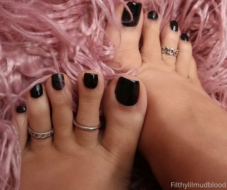 Foto di nudo di fuga di OnlyFans di Sweetfeetsyfree