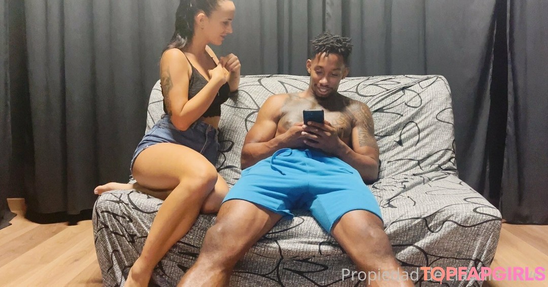 Foto di nudo di fuga di OnlyFans di Claudiabavelgold #80 Foto di nudo di fuga di OnlyFans di Claudiabavelgold #80