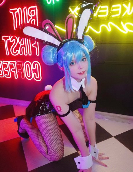 Saya Scarlet